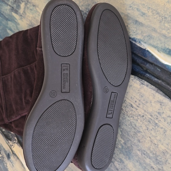 White MOUNTAIN Women's Brown Suede Boots 8.5, NWOT - Picture 4 of 9